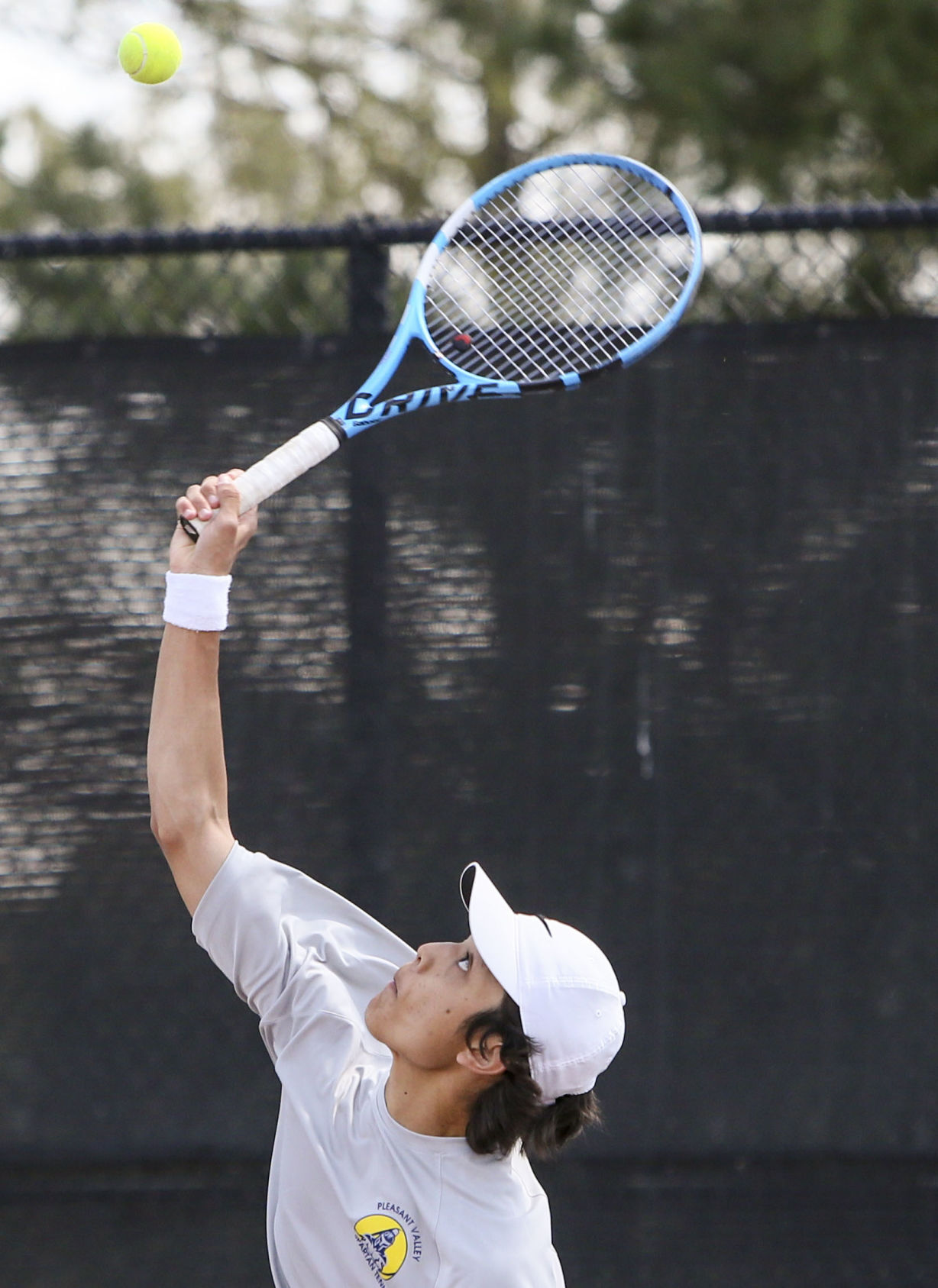 050721-qc-spt-mac boys-tennis-09.JPG